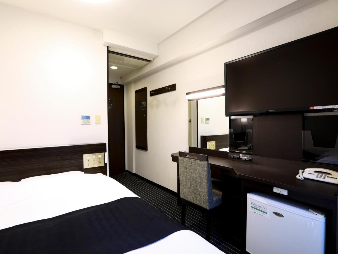 Double Room with Small Double Bed - Non-Smoking,1213534741:JPEG